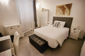 Гостиница La Terrazza Vercelli Bed & Charme  Верчелли